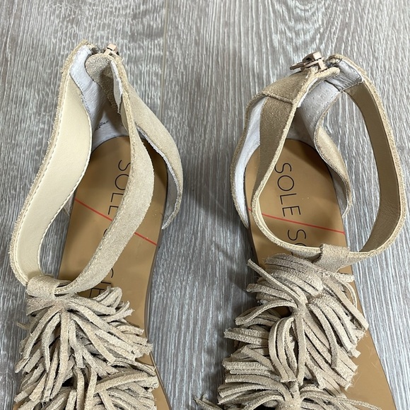 NWOT Sole Society Koa Fringe Leather T-Strap Ankle Strap Flat Sandal Caramel 8.5 - Picture 7 of 15